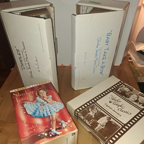 SHIRLET TEMPLE Collectors Pieces in Boxes 2 porcelain Dolls-Plate-VHS - Picture 6 of 10